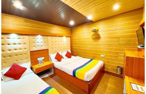 Nainital Hotel | Hotel FTZ Near Mall Road & Lake View Hotel - Attached Balcony - Free Parking & Wi-fi Restaurant Facilities - Best Lake View Hotel