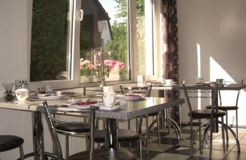 Heiligenhaus Hotel | Hotel Garni Haus Schönberger