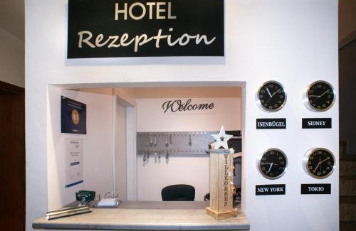 Heiligenhaus Hotel | Hotel Garni Haus Schönberger