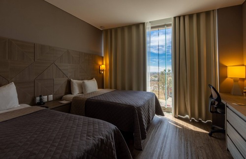 León Hotel | Hotel Glow Point - Mulza