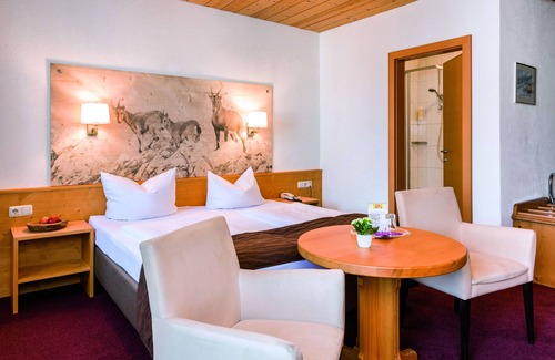 Reutte Hotel | Hotel Goldene Rose