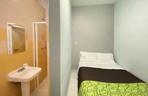 Cuauhtémoc Hotel | HOTEL GRAN VIA CENTRAL