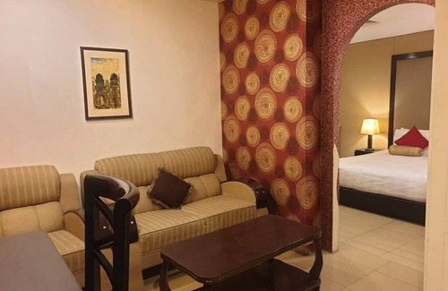 Lahore Hotel | Hotel Grand Inn Lahore