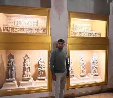 Anand Vihar Hotel | Hotel Grey Sky