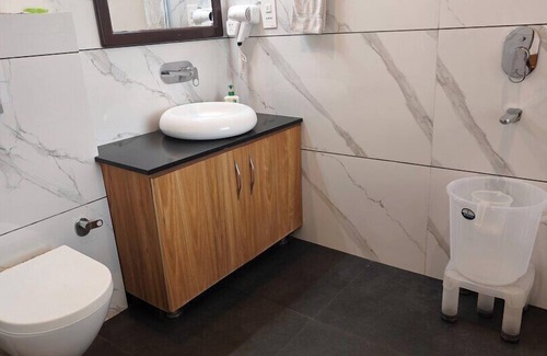 Paonta Sahib Hotel | Hotel Guru Surbhi