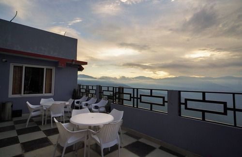 Darjeeling Hotel | Hotel Hill Queen