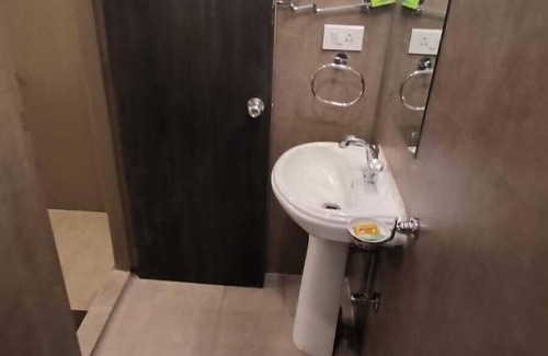 Police Bazar Hotel | Hotel Indiana