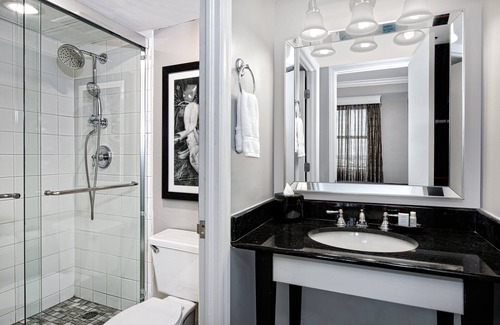 Downtown Dallas Hotel | Hotel Indigo Dallas Downtown by IHG