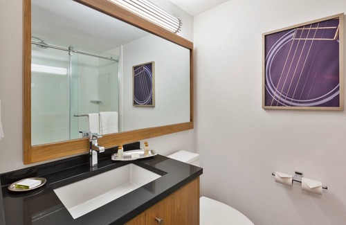 Downtown Detroit Hotel | Hotel Indigo Detroit Downtown by IHG