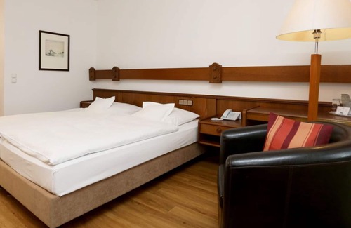 Krahenwinkel Hotel | Hotel Jägerhof