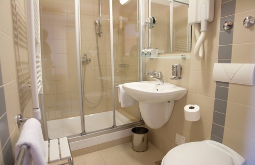 Rijeka Hotel | Hotel Jadran