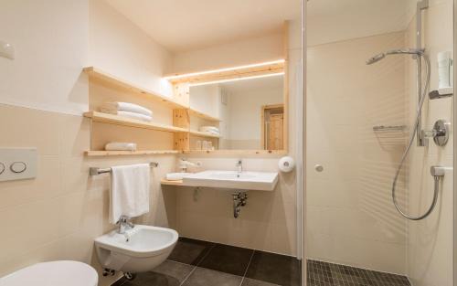 Naz Hotel | Hotel Jonathan