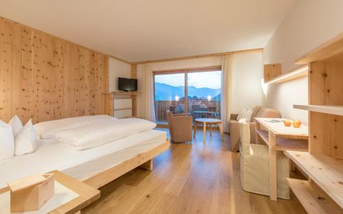 Naz Hotel | Hotel Jonathan