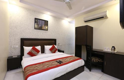 Karol Bagh Hotel | Hotel Kingston Park near Ganga Ram Hospital