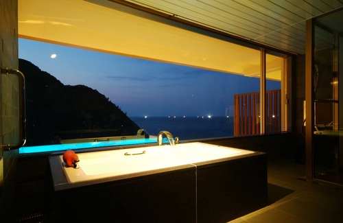 Kinosaki Onsen Hotel | Hotel Kinparo