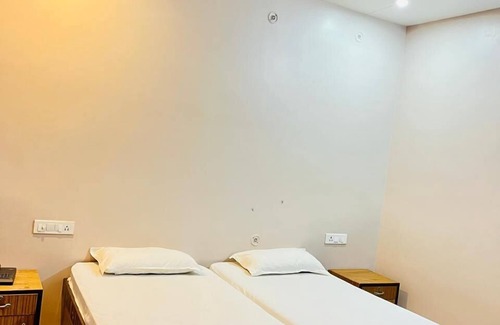 Gorakhpur Hotel | HOTEL KRISHNA GORAKHPUR