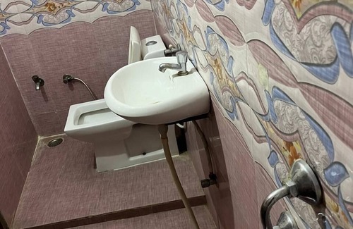 Gorakhpur Hotel | HOTEL KRISHNA GORAKHPUR