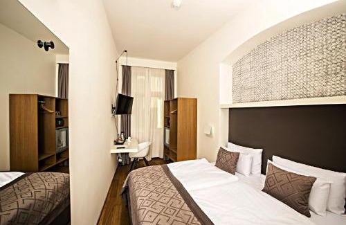 Kalyanpur Casa | Hotel Krishna place