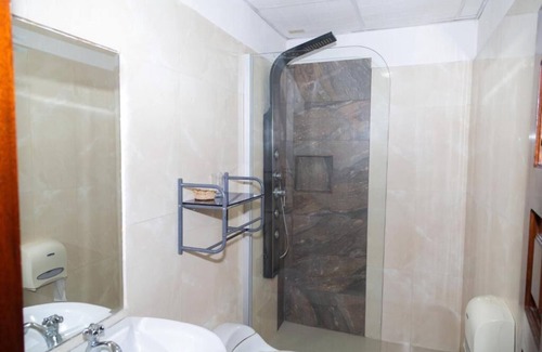 Sucumbios Province Hotel | HOTEL LA CASCADA