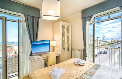 Viareggio Hotel | Hotel La Pace