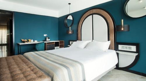 L'Ile-Rousse Hotel | Hotel La Pietra Restaurant & Spa