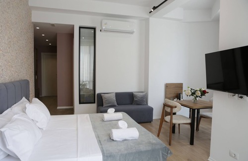 Tirana Hotel | Hotel La Rosa