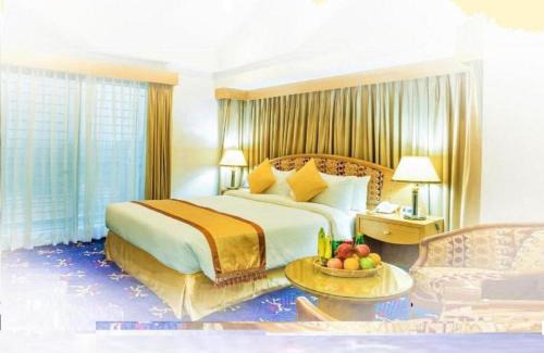 Gulshan Hotel | HOTEL LAKE CASTLE - Parkview