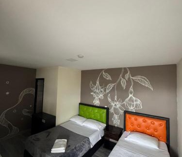 La Estrella Hotel | HOTEl LAS FLORES