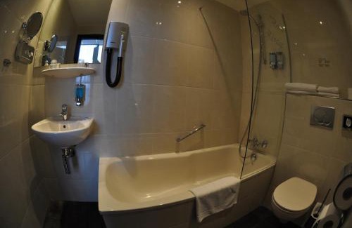 Edelstenenbuurt Hotel | Hotel Le Beau Rivage