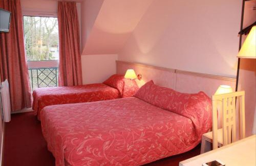 Gif-sur-Yvette Hotel | Hotel Le Village