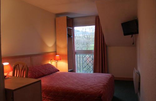 Gif-sur-Yvette Hotel | Hotel Le Village