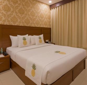 Noida Casa | Hotel leaves Palace