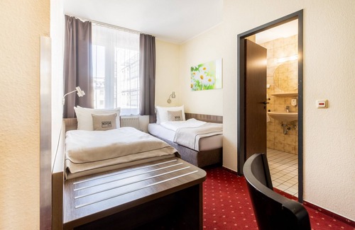 Old Town Hotel | Hotel Leonet