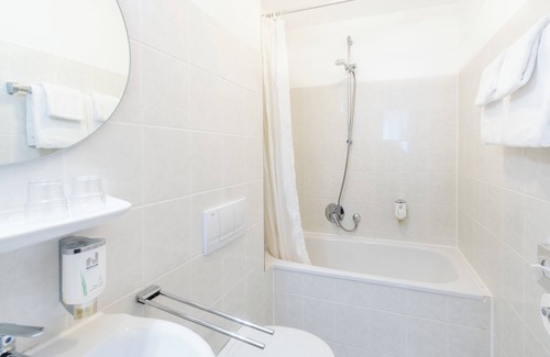 Old Town Hotel | Hotel Leonet