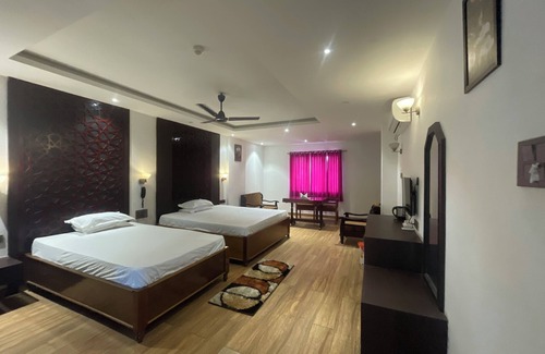Lakhimpur Hotel | Hotel Living Hub