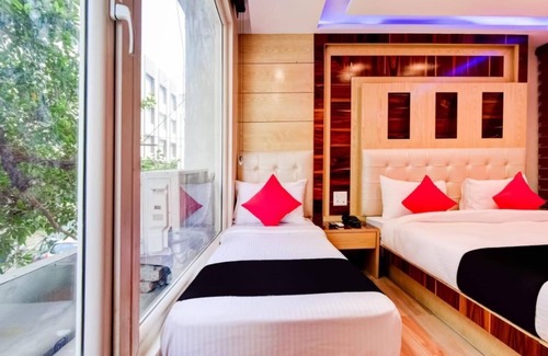 Paharganj Hotel | Hotel Lord Krishna Palace