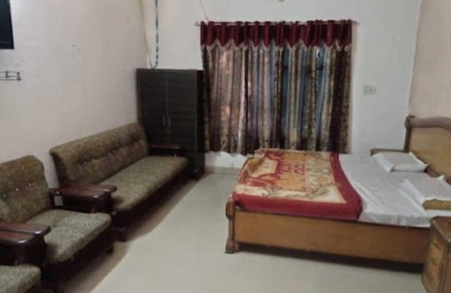 Dhanauli Hotel | Hotel M. S. Palace By WB Inn