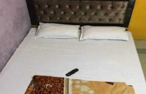 Dhanauli Hotel | Hotel M. S. Palace By WB Inn