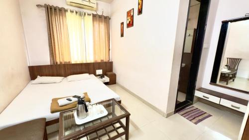 Gote Hotel | Hotel Mahendra, Karad