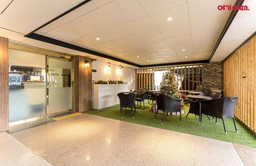 Daejo-dong Hotel | Hotel Maru