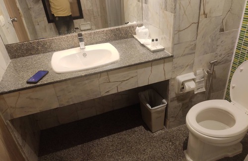 Bang Khae Hotel | Hotel Metro Inn