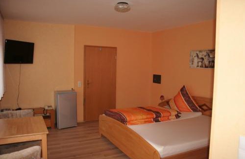 Ramstein-Miesenbach Casa | Hotel Michaela