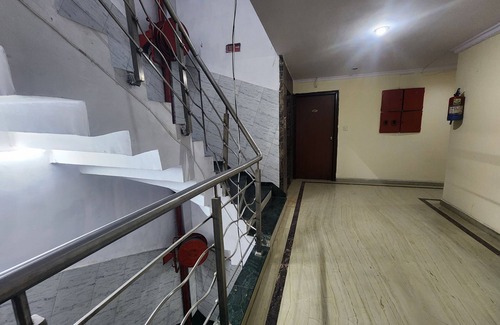 Paharganj Casa | Hotel Mid Town with AC, WiFi in New Delhi