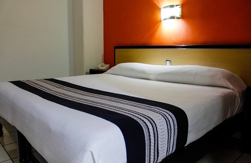 León Centro Hotel | Hotel Montreal