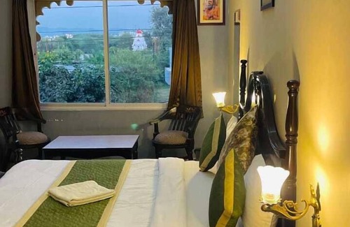 Shavri Colony Hotel | Hotel Moti Mahal by A Reva Group