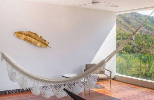 Mismaloya Complejo | Hotel Mousai Holiday Getaway Adults-Only Luxury Resort; Ultra Suite South for 2