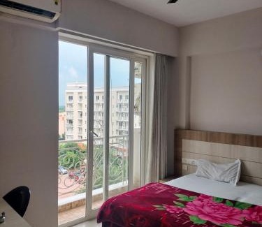 Mathura Hotel | Hotel Mukund Vrindavan near Prem Mandir