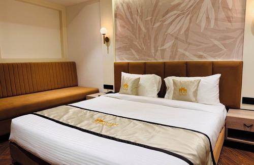 Indore Hotel | Hotel Mumbai House-Vijay Nagar