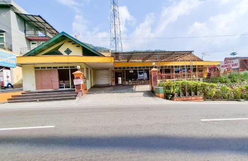 Hargomulyo Hotel | Hotel Muncul Sari Near Bukit Sekipan Tawangmangu RedPartner