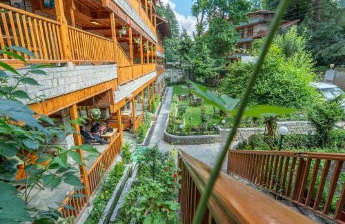 Old Manali Hotel | Hotel Negi's Mayflower A heritage Since 1965
